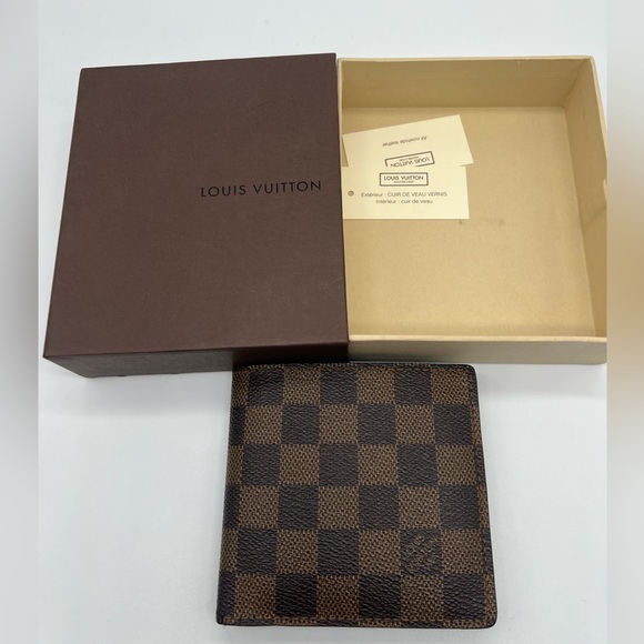 Louis Vuitton Damier Ebene Card Holder